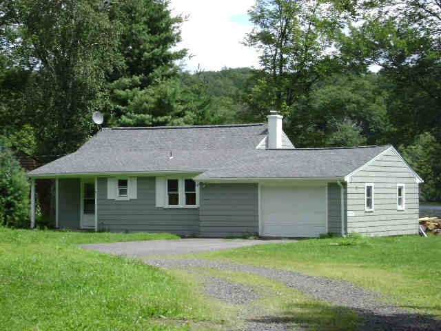 Building photograph for 14 WEST SHORE DR